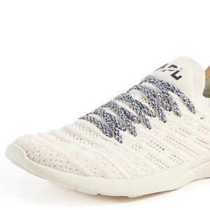 BRAND NEW APL: Women's Techloom
Wave Sneakers